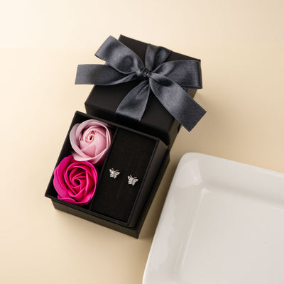 [送料無料] putisia キュービックジルコニア パピヨン ピアス PUPS143